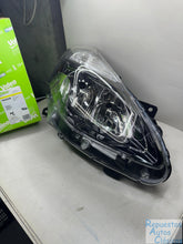 Cargar imagen en el visor de la galería, VALEO Faro principal ORIGINAL PART 044048 | RENAULT, CLIO III (BR0/1, CR0/1), 1.2 16V
