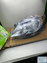 Cargar imagen en el visor de la galería, VALEO Faro principal ORIGINAL PART 043816 | SEAT, IBIZA IV (6J5, 6P1), 1.2
