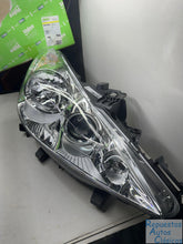 Cargar imagen en el visor de la galería, VALEO Faro principal ORIGINAL PART 043243 | PEUGEOT, 207 CC (WD_), 1.6 16V
