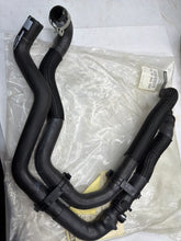 Load image into Gallery viewer, 8200845262 TUBO ENTRADA REC RENAULT
