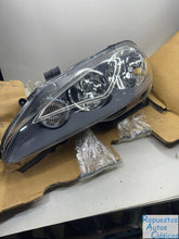 Cargar imagen en el visor de la galería, VALEO Faro principal ORIGINAL PART 043450
