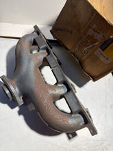 Laden Sie das Bild in den Galerie-Viewer, 7700746798 MANIFOLD EXHT R21 RENAULT
