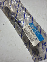 Cargar imagen en el visor de la galería, MB109539 Brazo de enlace, suspensión de rueda HYUNDAI
