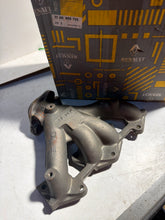 Laden Sie das Bild in den Galerie-Viewer, 7700859733 COLLECTEUR ECH RENAULT
