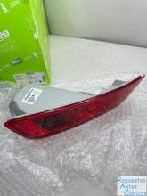 Load image into Gallery viewer, VALEO Piloto antiniebla posterior ORIGINAL PART 043894 | VOLVO, XC60 I SUV (156), T5
