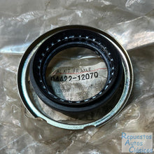 Load image into Gallery viewer, 04422-12070 SEAL KIT,FRONT AXLE OIL,LH,toyota,
