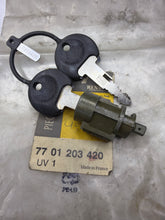 Cargar imagen en el visor de la galería, 7701203420 COL BARRILITO RENAULT
