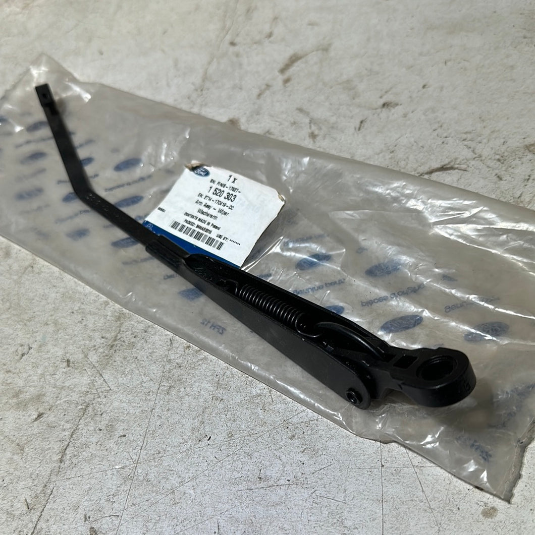 Arm Assy - Wiper: 1520303 FORD