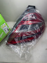 Cargar imagen en el visor de la galería, VALEO Piloto posterior ORIGINAL PART 043279 | RENAULT, MEGANE II (BM0/1_, CM0/1_), 1.4 16V (BM0B, CM0B)
