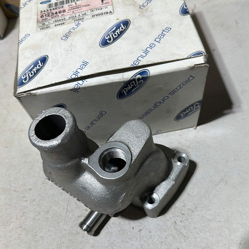 Connection - Water Outlet: 6123498 FORD