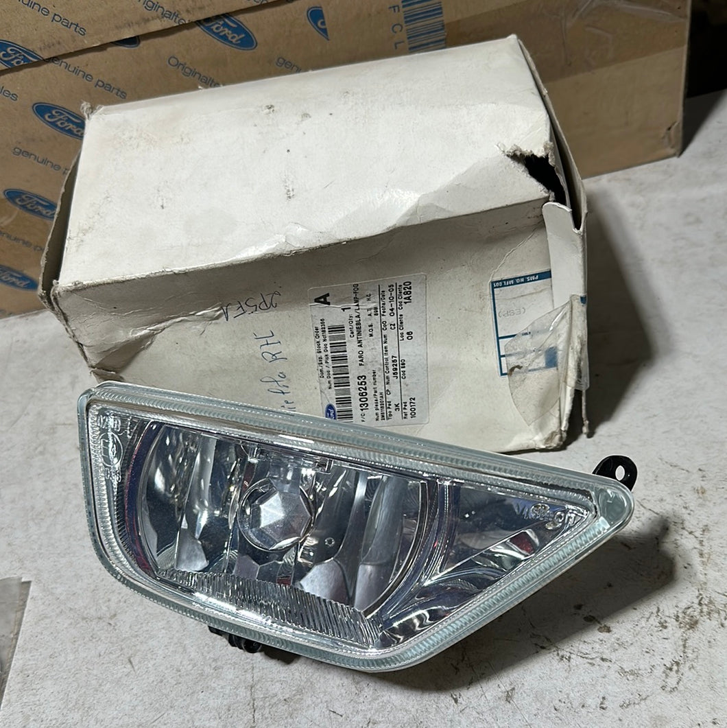 Lamp Assy - Fog - Front: 1306253 FORD