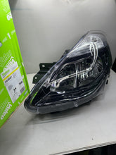 Cargar imagen en el visor de la galería, VALEO Faro principal ORIGINAL PART 044047 | RENAULT, CLIO III (BR0/1, CR0/1), 1.2 16V

