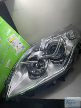 Cargar imagen en el visor de la galería, VALEO Faro principal ORIGINAL PART 043617 | RENAULT, LAGUNA III (BT0/1), 3.5 V6 (BT0C, BT0P)
