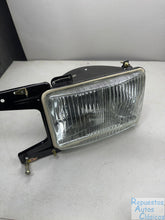 Charger l'image dans la galerie, Faros Delanteros Valeo 029420 - Iluminación Óptima para Tu Vehículo Clásico
