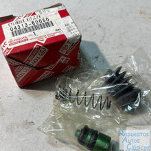 Cargar imagen en el visor de la galería, 04313-60050 CYLINDER KIT, CLUTCH RELEASE, toyota,
