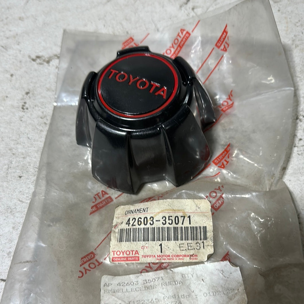 42603-35071 ORNAMENT SUB-ASSY, WHEEL HUB, toyota,