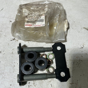 04483-35040 SHACKLE KIT, REAR SPRING, toyota,