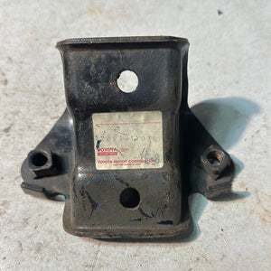 12321-11030 BRACKET, ENGINE MOUNTING, REAR