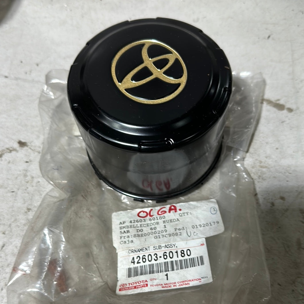 42603-60180 ORNAMENT SUB-ASSY, WHEEL HUB(FOR REAR), toyota,