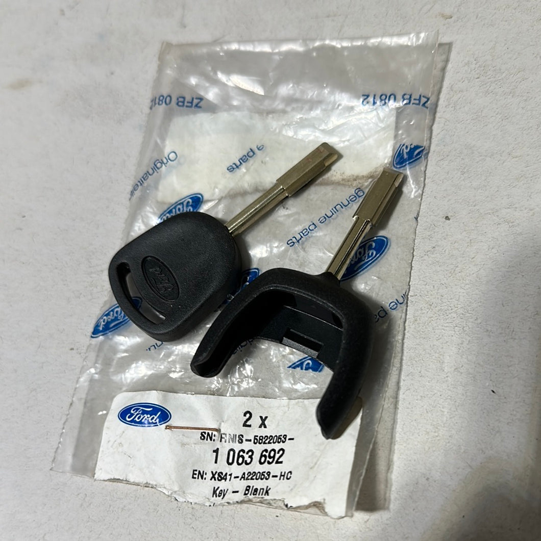 Key - Blank: 1063692 FORD