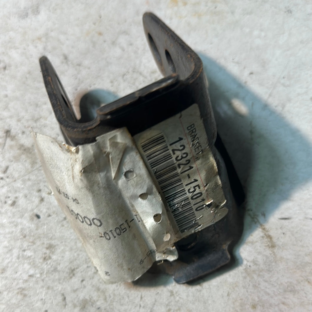 12321-15010 BRACKET, ENGINE MOUNTING, REAR