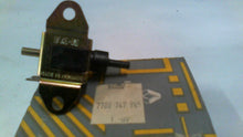Load image into Gallery viewer, Renault Canister solenoid valve / 7700747945
