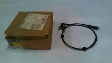 Load image into Gallery viewer, Wheel speed sensor Renault Modus / Clio III / Clio Grand Tour / 8200195830
