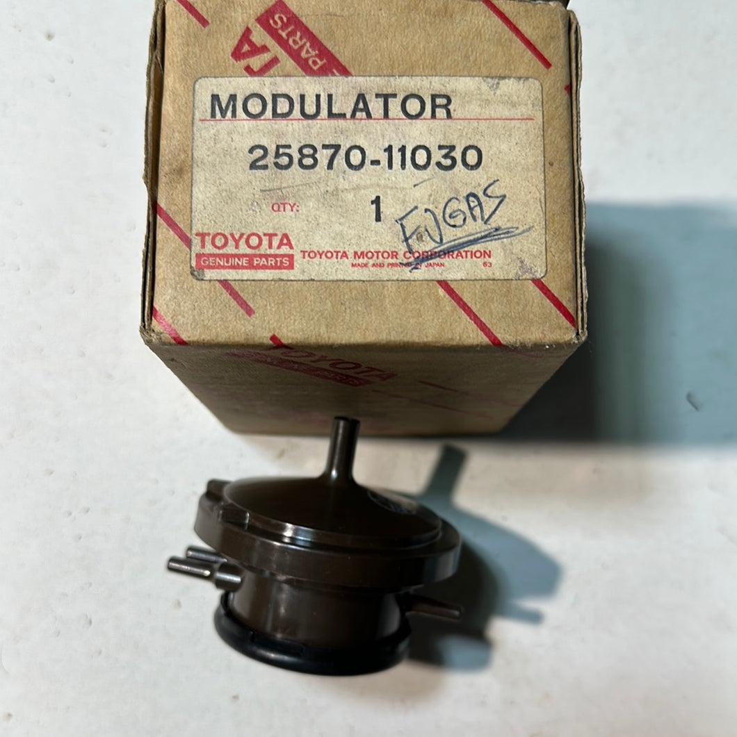 25870-11030 MODULATOR-ASSY, AGR-VAKUUM, Toyota,