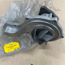 Cargar imagen en el visor de la galería, Water Pump PA236
