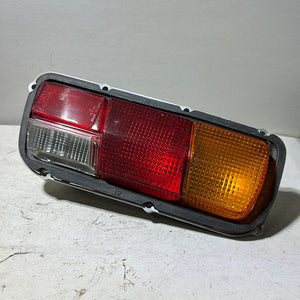 81550-12201 - TOYOTA LAMP REJ."F" KE2# CONJUNTO LAMPARA, COMBINADA TRASERA, DER