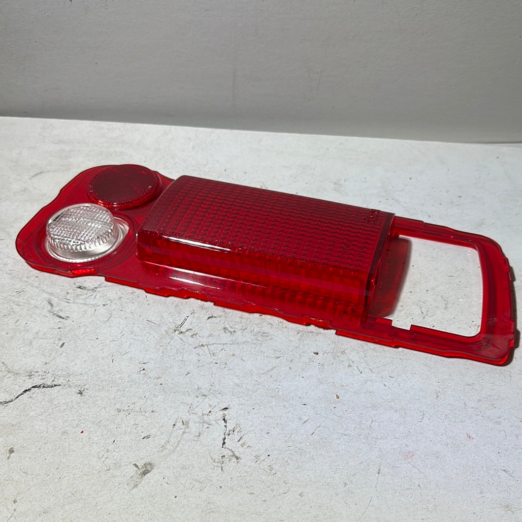 81551-12320 LENS, REAR COMBINATION LAMP, RH, toyota,