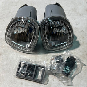 08590-52810 Fog light integrated into the front apron (for models up to 01/2003)