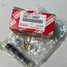 Cargar imagen en el visor de la galería, 04311-26041 CYLINDER KIT, CLUTCH MASTER, toyota,
