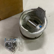 Load image into Gallery viewer, Piston Set SIMCA 6822110 68.50mm
