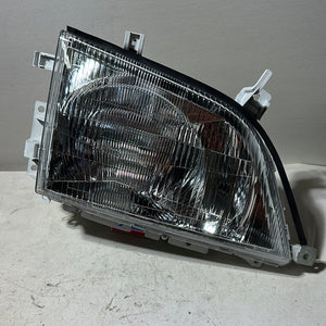 81130-37170 EINHEIT ASSY, SCHEINWERFER, RH, Toyota,