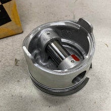 Load image into Gallery viewer, Piston Set MITSUBISHI 20932 STD
