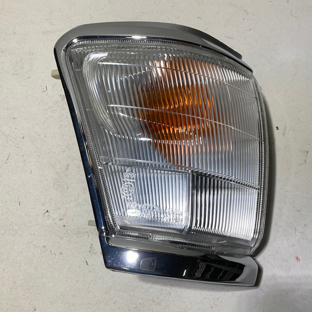 81511-35191 LINSE, VORDERE BLINKERLAMPE, RH, Toyota,