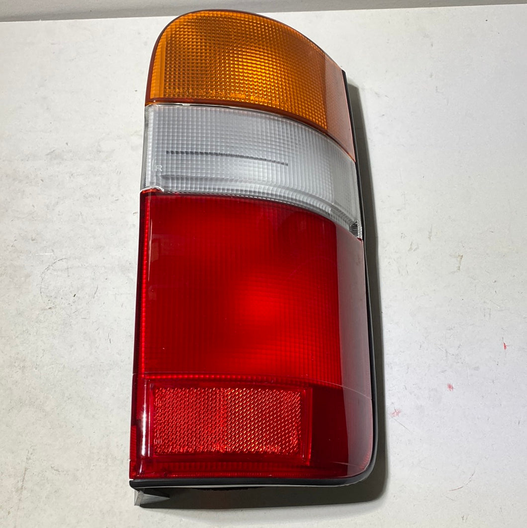 81551-95J10 LENS, REAR COMBINATION LAMP, RH, toyota,