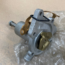 Load image into Gallery viewer, Water Pump PA224
