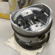 Load image into Gallery viewer, Piston Set AUSTIN 16204+.030”/.762mm
