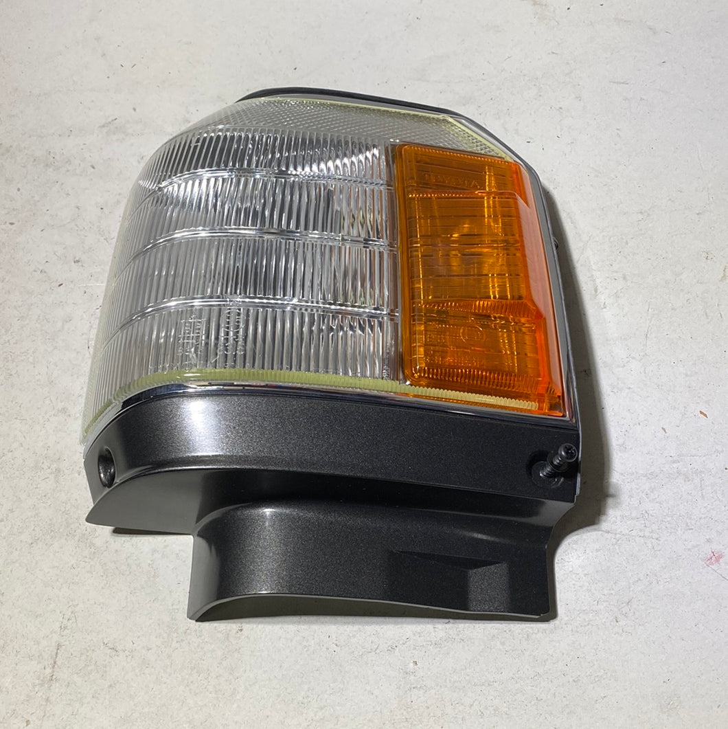 81620-39785 LAMP ASSY, PARKING