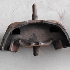 Soporte de Motor Citroen BX 1.4 - C15 1.8D 020215 - 91504873 - 90504880